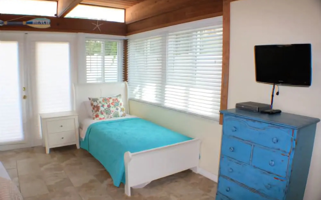 Blue Wave #46309 - 3 Br Home