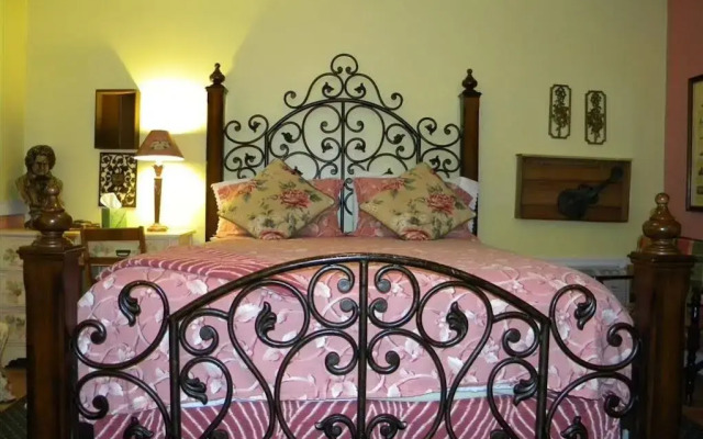 Garden Walk Inn
