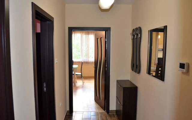 Central Apartment 4