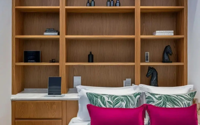Luxury City View Apartment in London