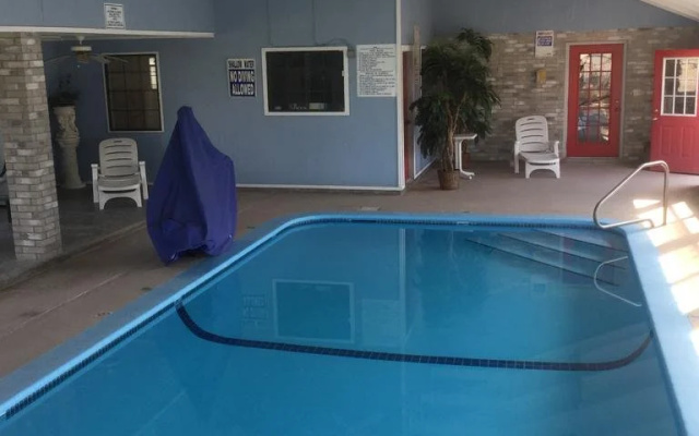 Brush Country Inn And Suites