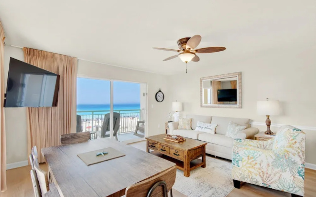 Pelican Isle 301