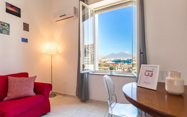 Seaview Apartment in Posillipo