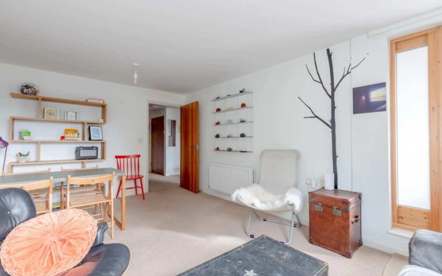 Warm & Inviting 1bedroom Flat With Patio, Camden Town!