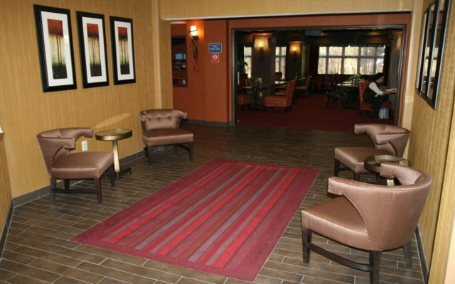Holiday Inn Express and Suites Vineland Millville by IHG