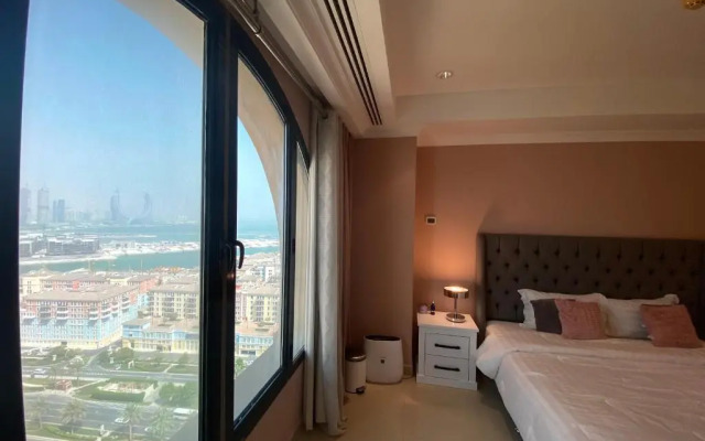 2 Bedroom Flat in the Heart of Qatar Pearl