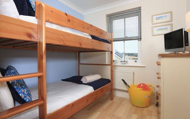 8 Thurlestone Beach