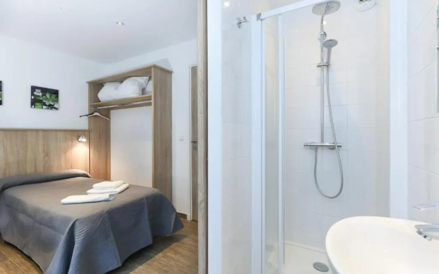 Hotel Arago