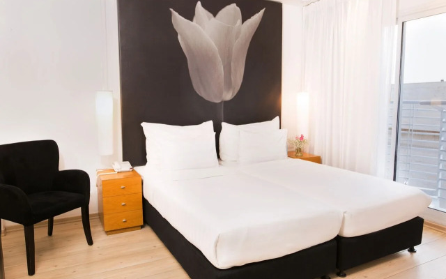 The Savoy Tel-Aviv, Sea Side