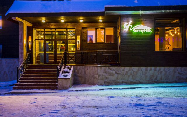 Отель Sunny Hills Ski Пампорово вид на фасад