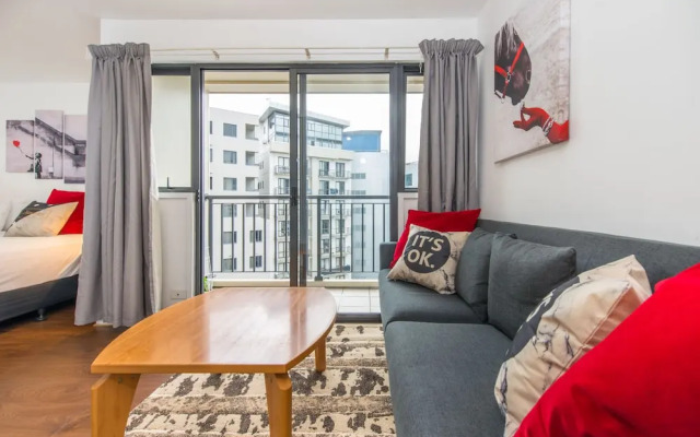 JHT - Studio, Carpark, Next to University, Skytower view