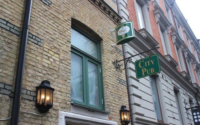 City Hotel Avenyn вид на фасад