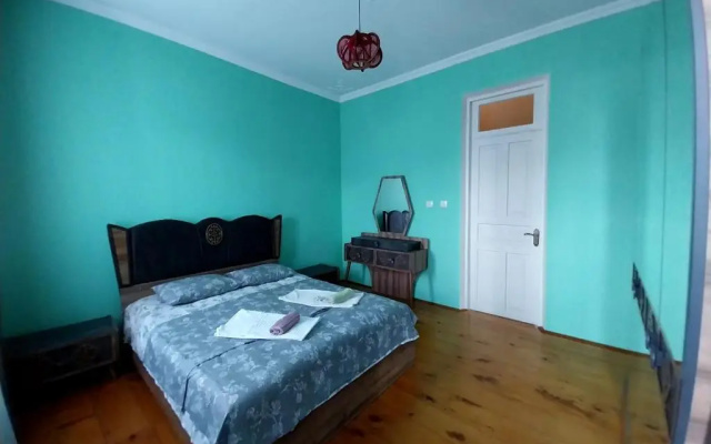 Lana's Guest House