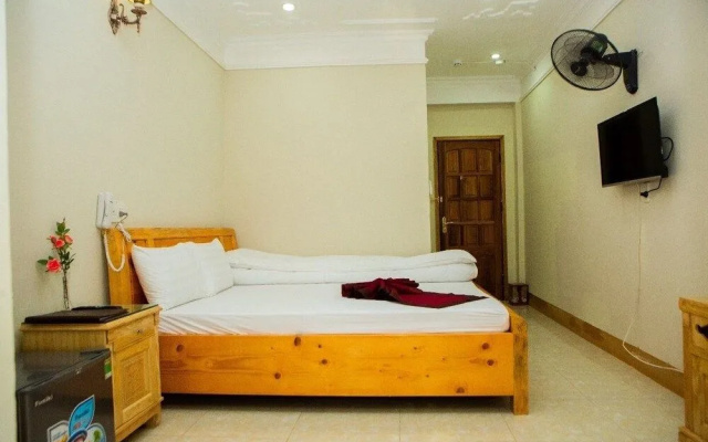 Phong Lan Hotel