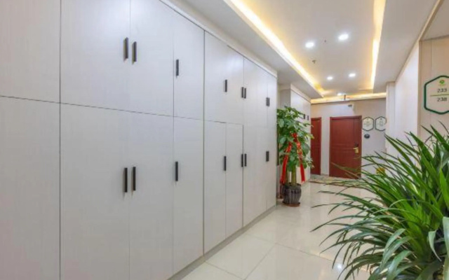 Preferred Hotel (Gansu Agricultural Vocational Technology College Gongxingdun Subway Station)