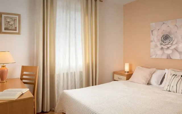 Villa Rosy Comfortable Holiday Residence
