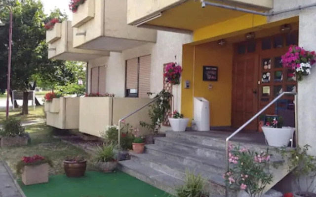 Hotel Filoxenia Am Deutschen Weintor