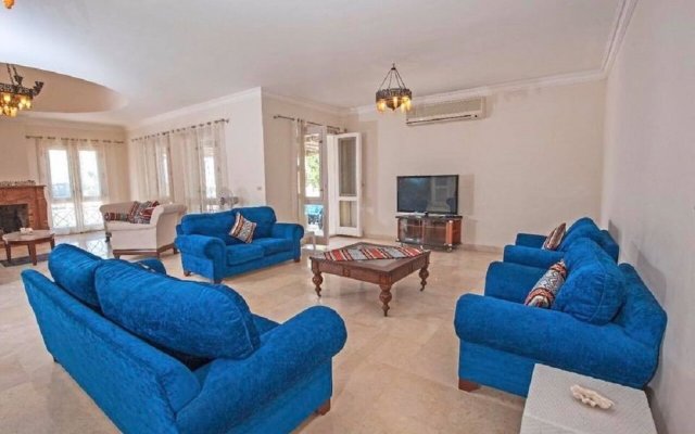 Spacious Hill Villa Near Beach for Rent in El Gouna Egypt 0