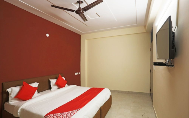 OYO 45288 Hotel 2 Yaars