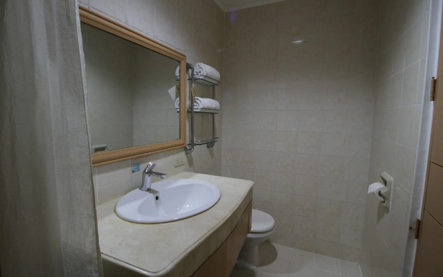 EON Centennial Plaza Hotel