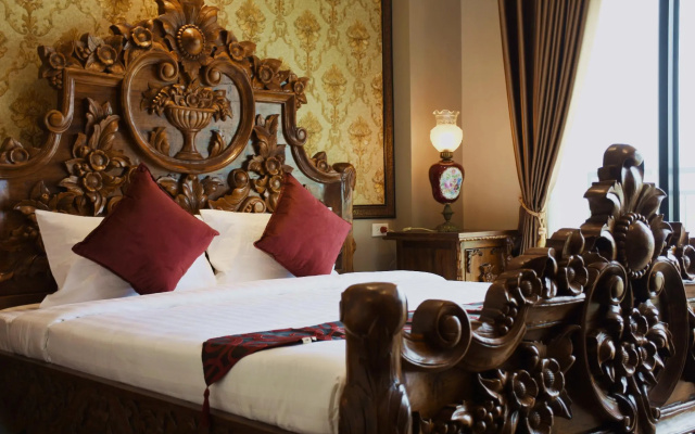 Chunlee Grand Hotel