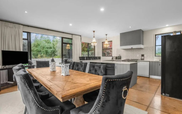Olive Estate - Martinborough Holiday Home