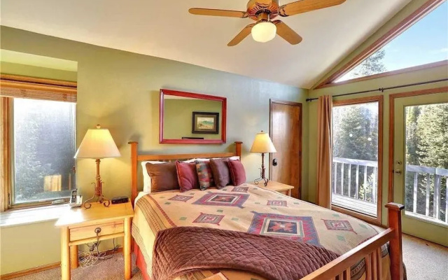 Hideaway Cabin House