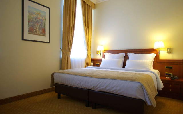 My City Hotel