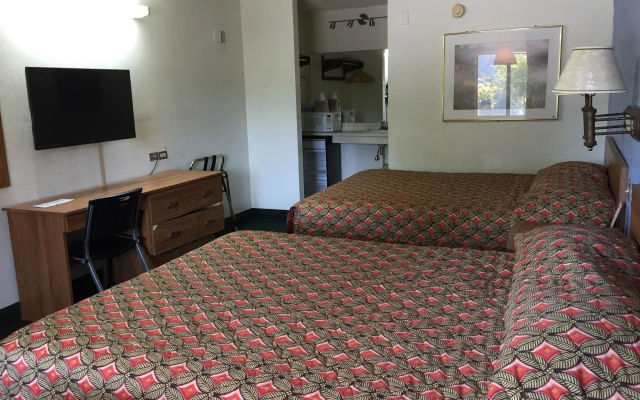 Flamingo Inn
