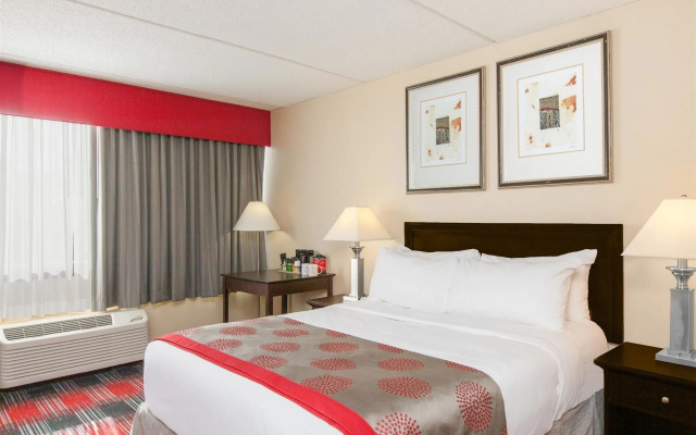 Albany Ramada Plaza Hotel
