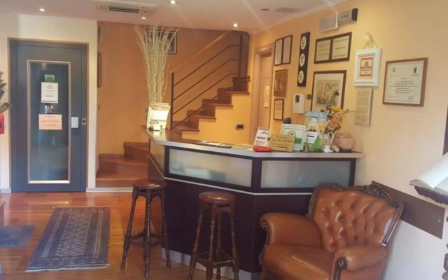 Aurelia Garden Gold Bed & Breakfast