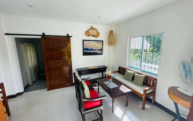 1193 Pinehall Farm Rizal