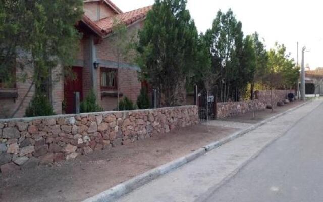 Отель Cabañas la Casona Аргентина, Мина Клаверо - отзывы, цены и фото номеров - забронировать отель Cabañas la Casona онлайн вид на фасад