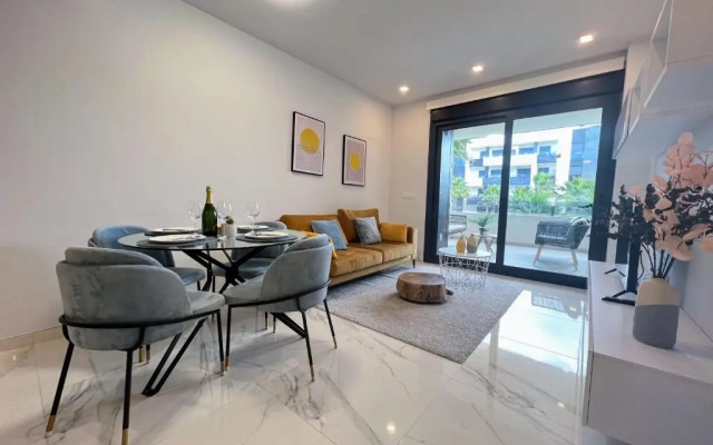 Luxury first floor apartment LA4