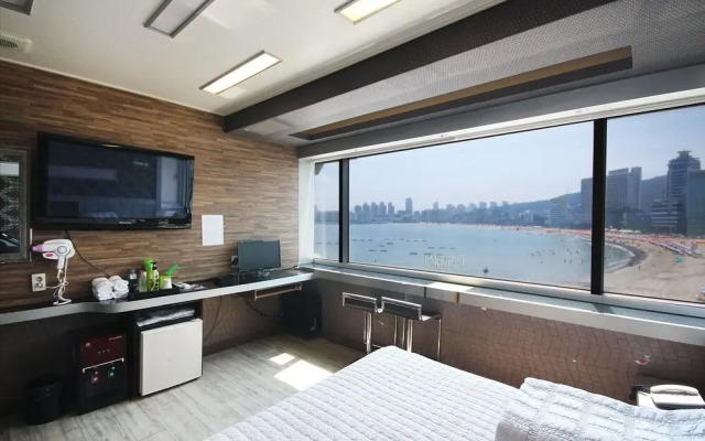 Busan Gwangalli Q