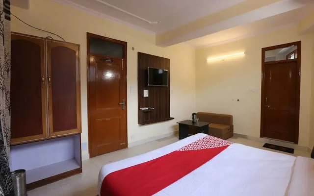 Tanwar Regency by OYO Rooms
