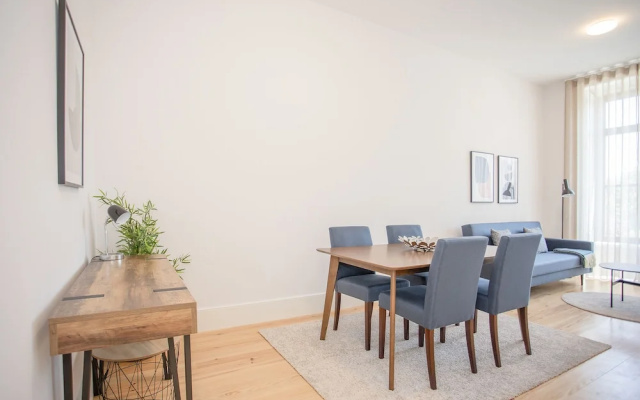 Liiiving in Porto-City View Apartment 2F