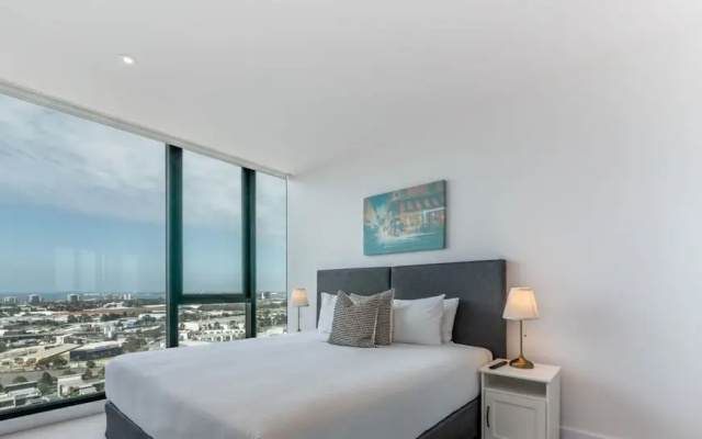 Melbourne Private Apartments - Collins Wharf Waterfront, Docklands