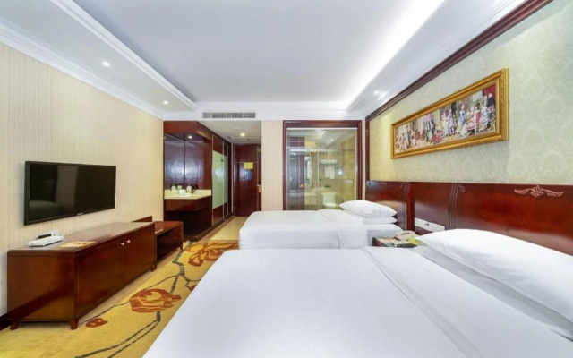 Vienna Hotel Dongguan Houjie Exhibition Center