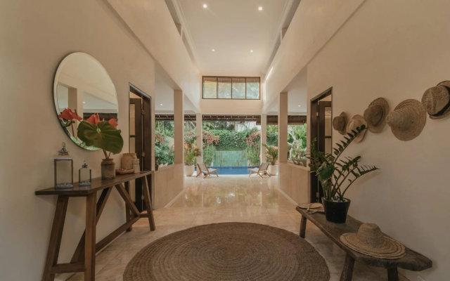 Villa Eight