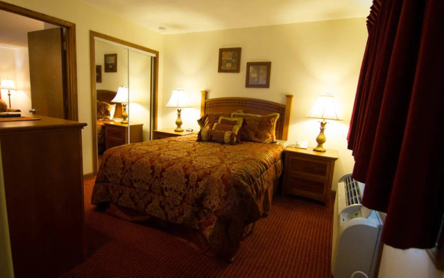 Shepherd Mountain Inn & Suites