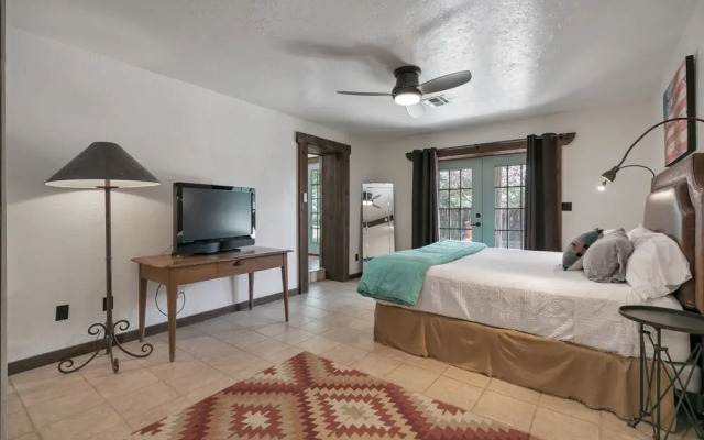 New! Luxury Casita W/hot-tub&firepit&countryviews