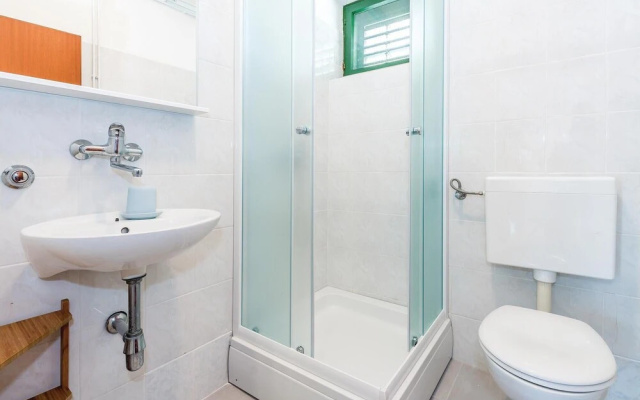 Beautiful Home in Jezera With Wifi and 1 Bedrooms
