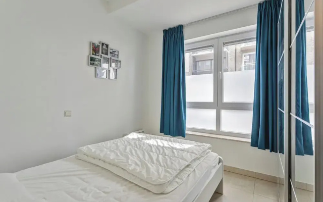 Apartment in Blankenberge Near the Marina