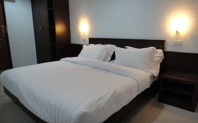 Prajak Inn