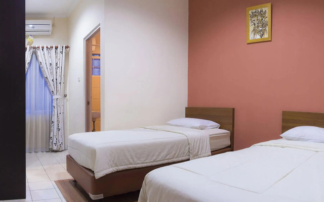 Lotus Hotel, Cafe & Meeting Place