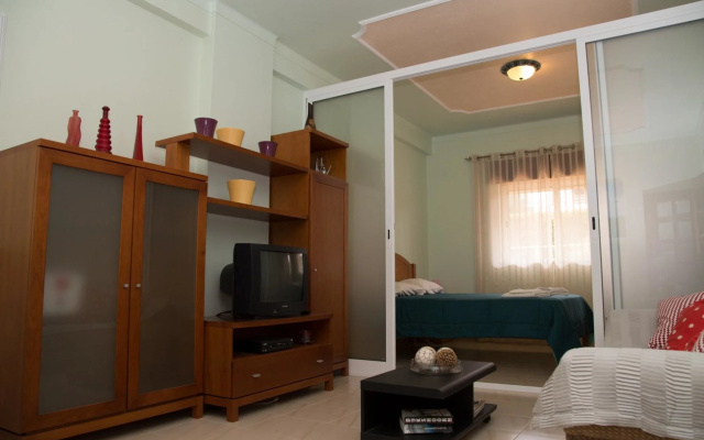 A10 - Windmill Park 1 Bed With Pool
