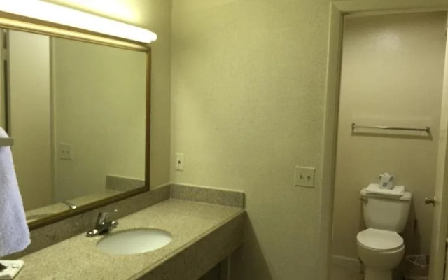 Economy Inn