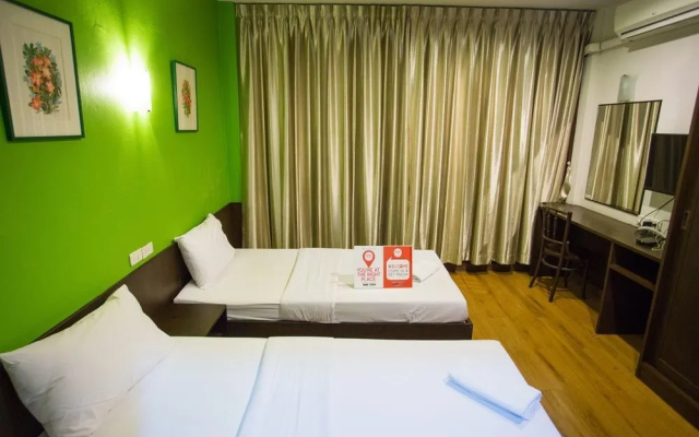 NIDA Rooms Phra Khanong 2163 Place