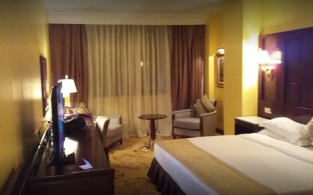 Oasis Hotel
